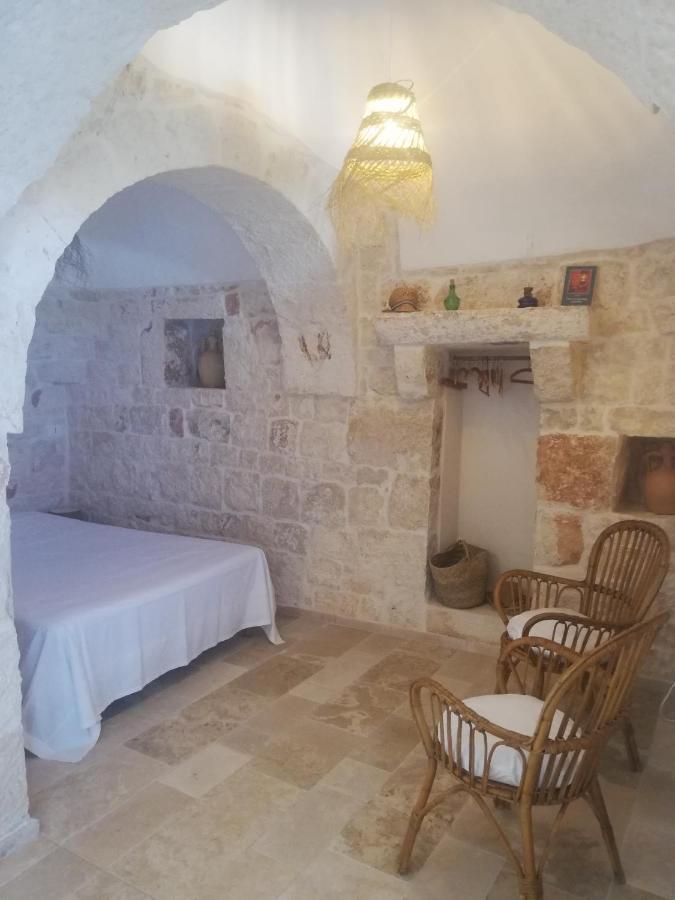 Holiday Home Trullo Antico Остуни Экстерьер фото