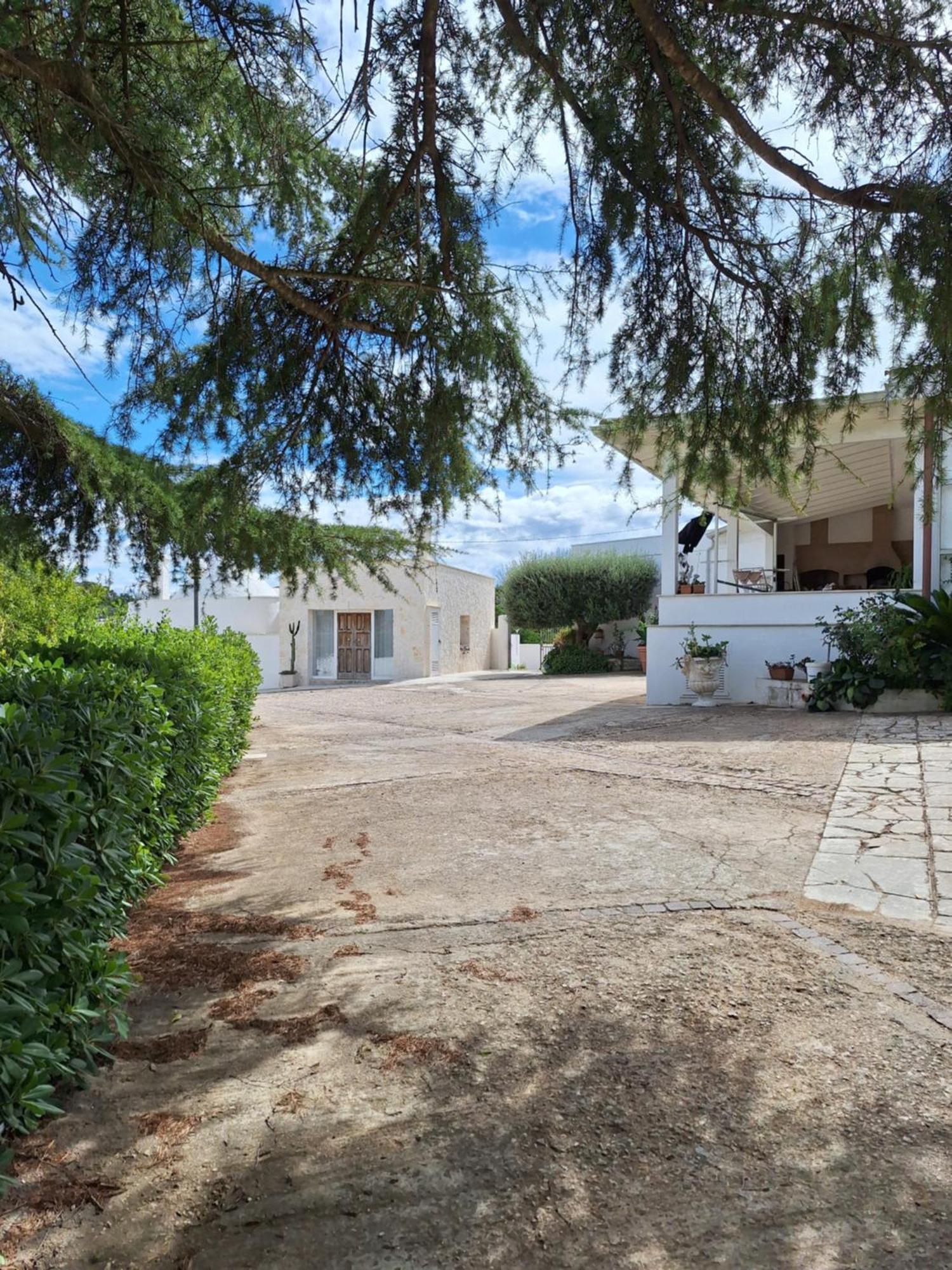 Holiday Home Trullo Antico Остуни Экстерьер фото